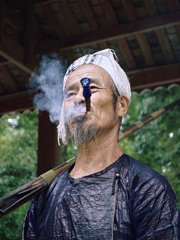 我在大山深处出神图
